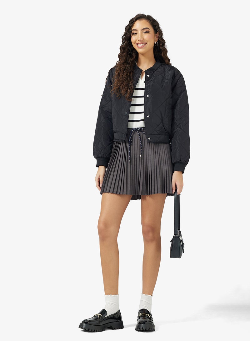 جاكيت بومبر مبطن بأزرار