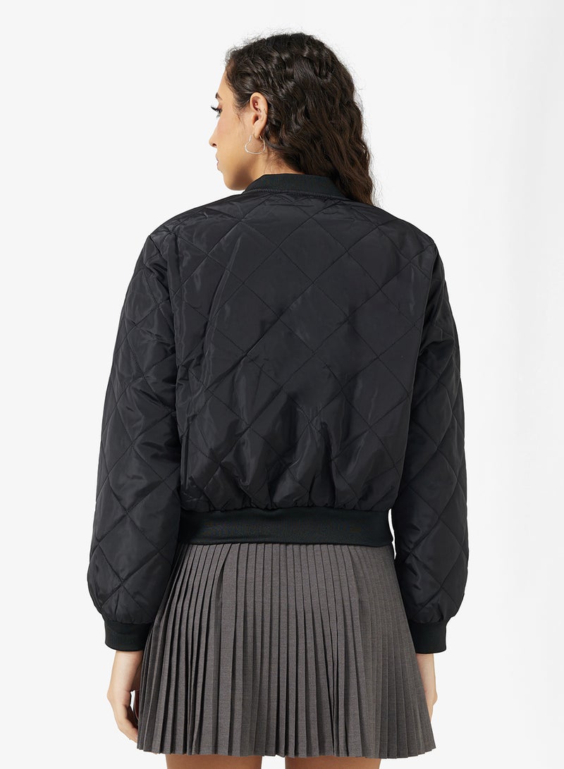 جاكيت بومبر مبطن بأزرار