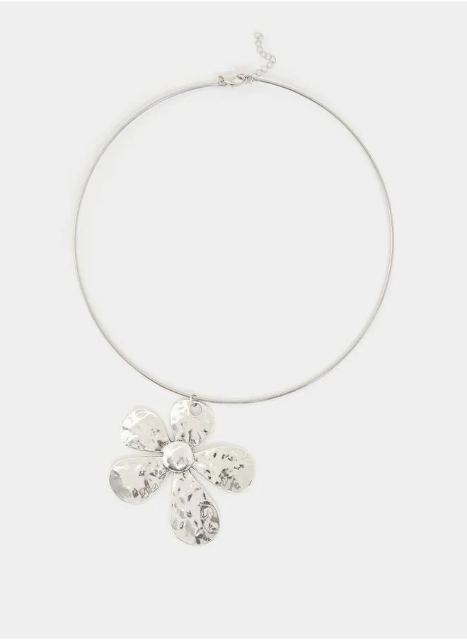 ستايلي Chunky Flower Pendant Necklace