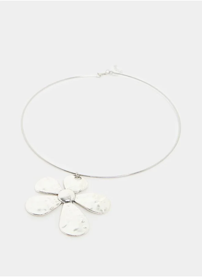 ستايلي Chunky Flower Pendant Necklace