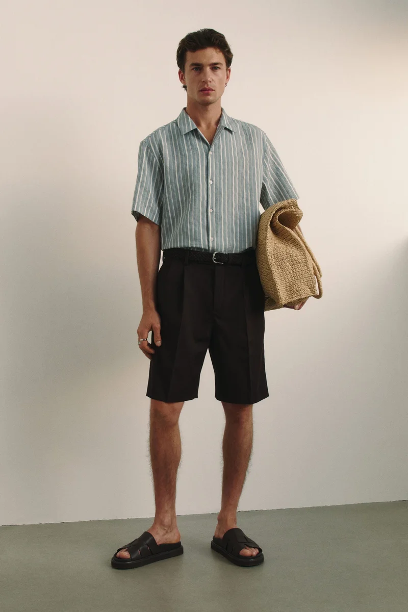 اتش اند ام قميص ريزورت من مزيج اللايوسل بقصّة عادية