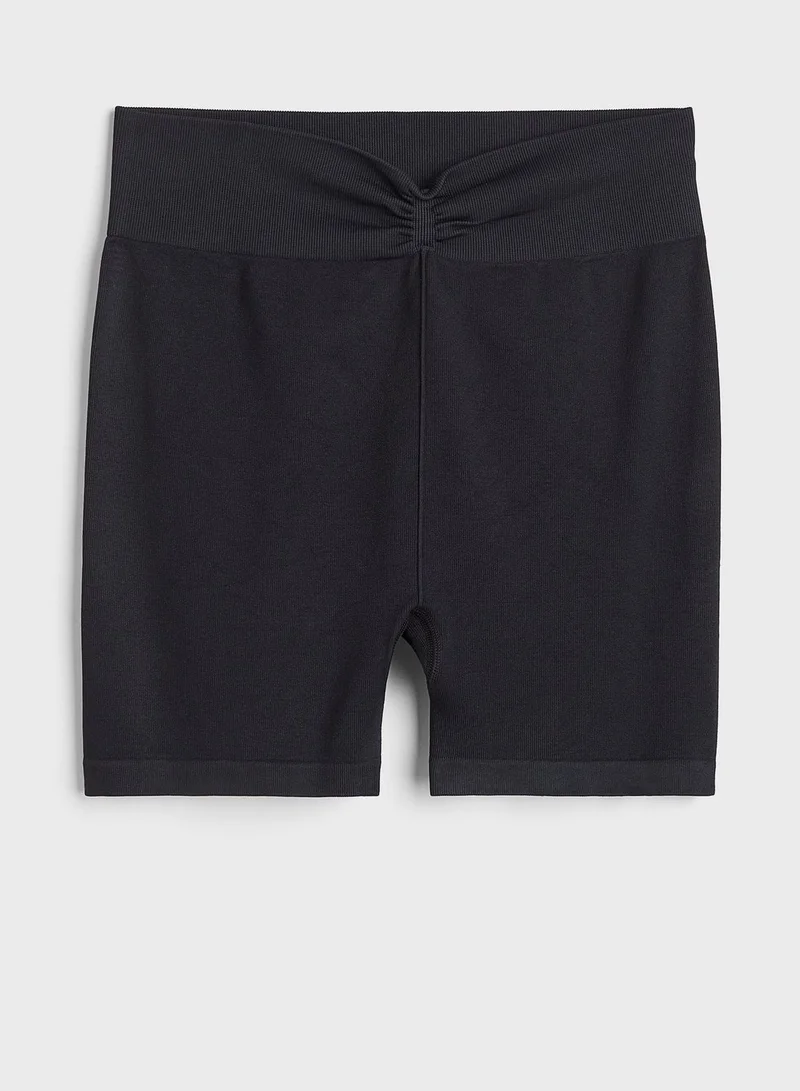H&M High Waist Short