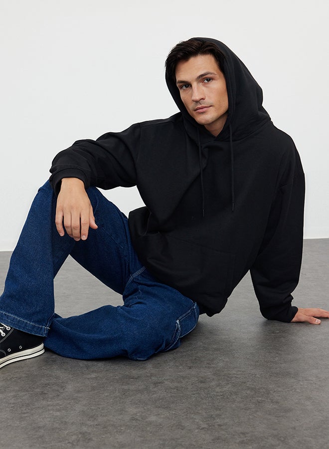 trendyol Black Oversize/Wide Cut Basic Hooded Sweatshirt with Fleece Inside TMNAW23SW00195  - Image 1