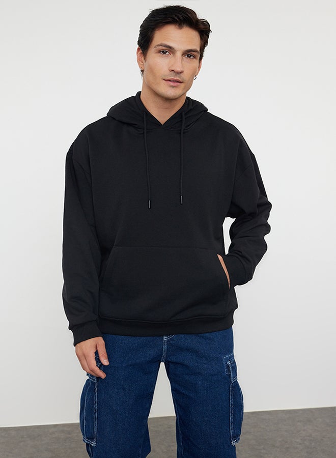 trendyol Black Oversize/Wide Cut Basic Hooded Sweatshirt with Fleece Inside TMNAW23SW00195  - Image 2