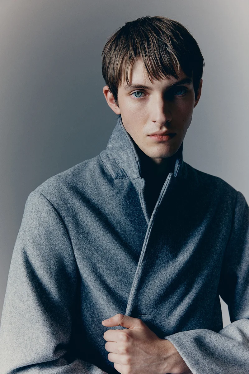 اتش اند ام معطف من مزيج الصوف بقصّة سلِم