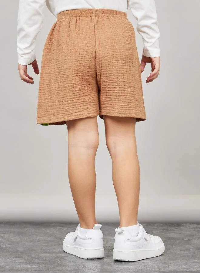 ستايلي Textured Patch Detail Short