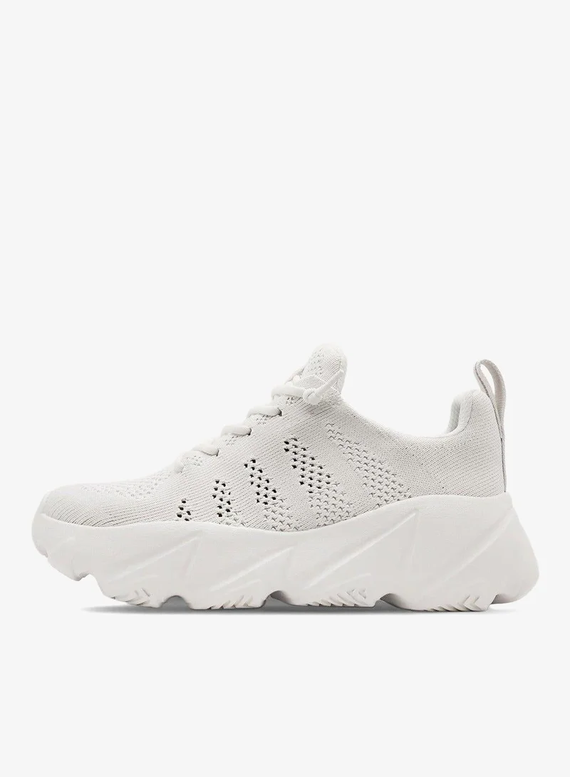 WindWing Lightweight Walking Sneaker