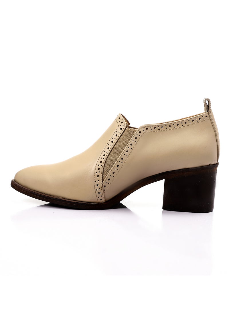 Mr.joe Leather Oval Mid Heels Pumps  - Image 3