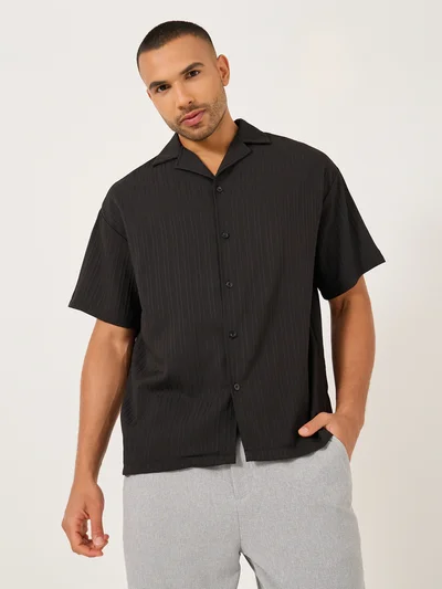 تايك تو قميص كامب كولار سادة بأكمام قصيرة