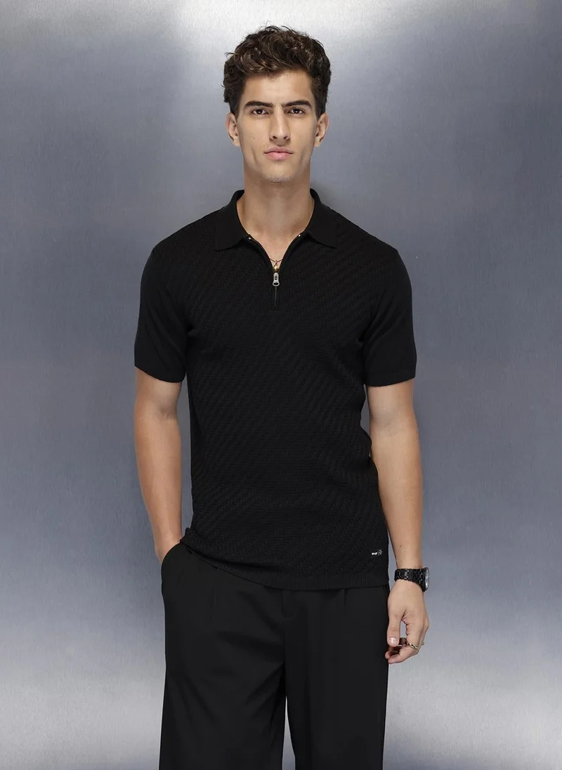Wrogn Men’s textured zip polo tshirt | Black