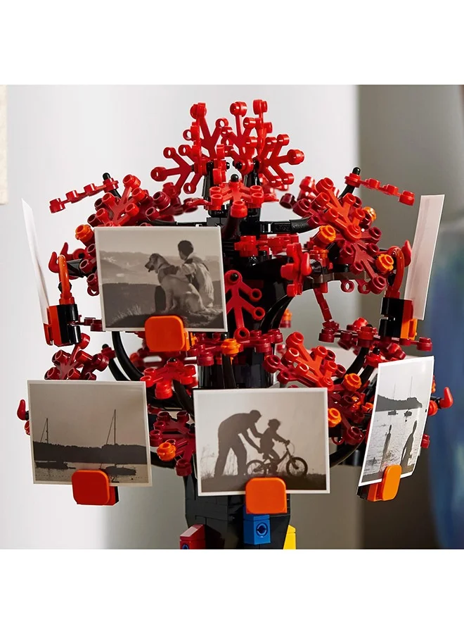LEGO 21346 Ideas Family Tree, Gift Idea, Home Office Decor, Display Stand For Photos And Keepsake Items, Creative Building Set For Adults, Relaxing Activity (1,040 Pieces)