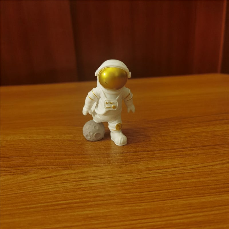 Generic Astronaut Astronaut Star Resin Model Car Ornaments Birthday Cake Baking Decoration Space 3-piece Set Kicker Gold 1