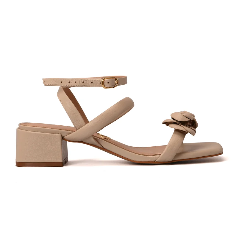 Ivory Flower Sandal