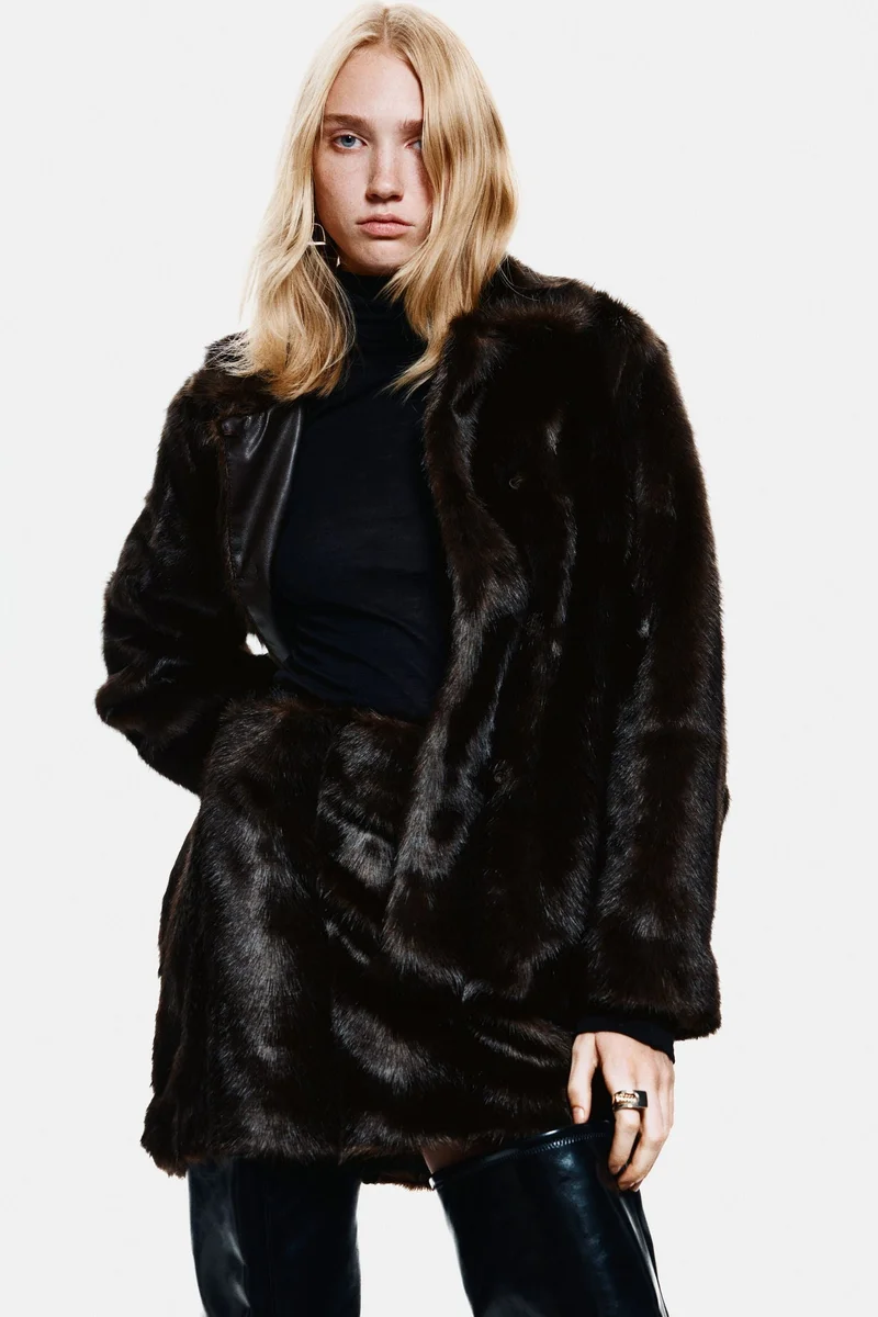 اتش اند ام تنورة ميني