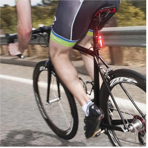 NiteRider نظام إضاءة خلفية للدراجات نيترايدر سابر 110 LED قابل لإعادة الشحن عبر USB مقاوم للماء للطرق والمدن والسلامة في ركوب الدراجات، أحمر (5093) - Image 3
