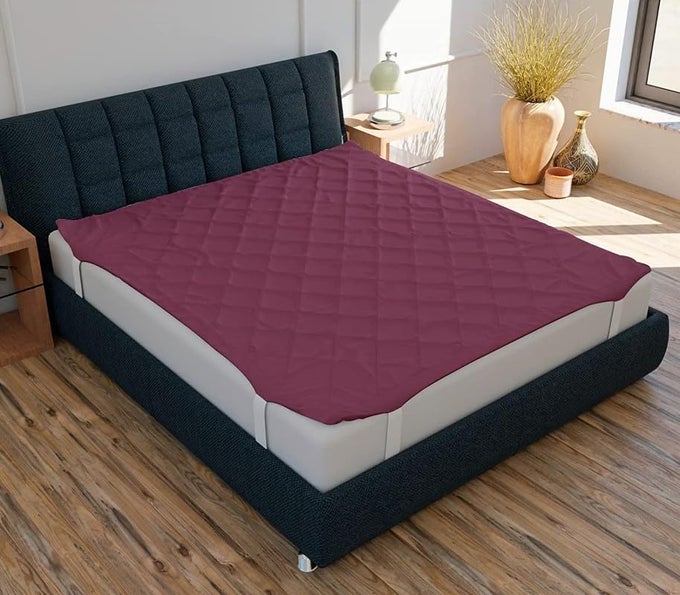 THE ULTIMATE MATTRESS PROTECTOR FOR RESTFUL SLEEP WATERPROOF POLYCOTTON MATTRESS PROTECTOR KING SIZE 72 75 MAROON WASHABLE BREATHABLE NOISELESS FITS UP TO 12