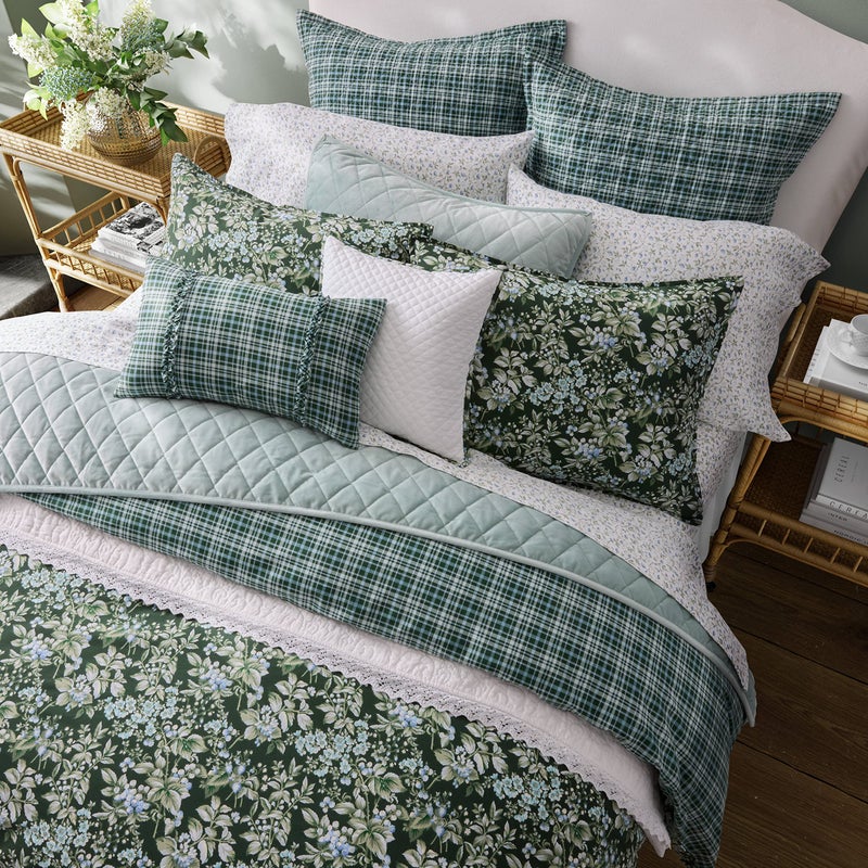 Laura Ashley- King Duvet Cover Set, Reversible Cotton Bedding Set, Includes Matching Sham(s) with Bonus Euro Sham(s) & Throw Pillow Covers (Bramble Floral Green, King) - Image 3