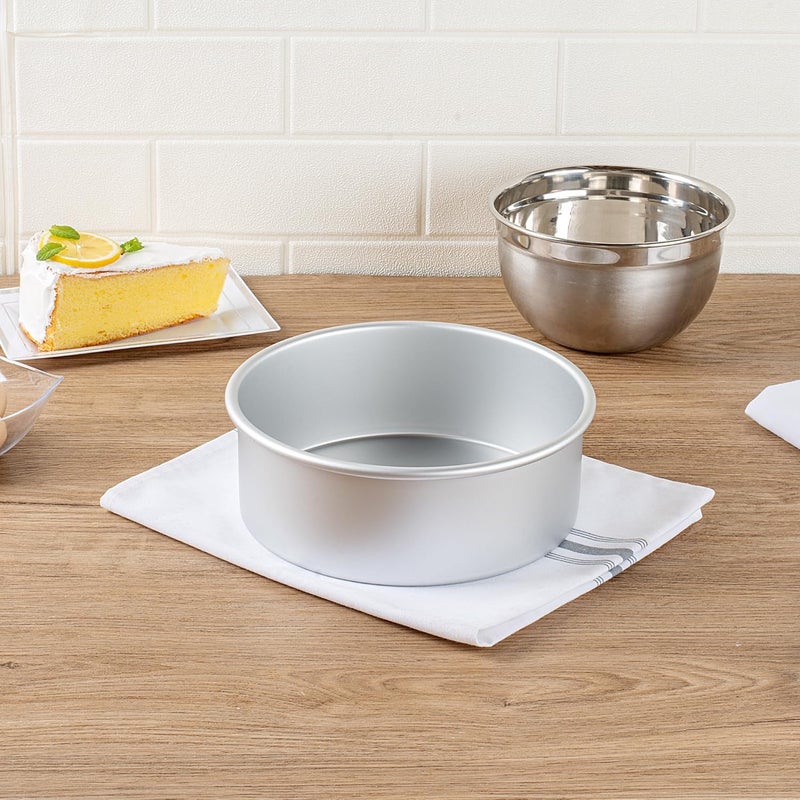 Restaurantware -Met Lux 8 x 3 Inch Straight-Sided Baking Tin, 1 Round Cake Pan - Oven-Ready, Freezable, Anodized Aluminum Round Baking Pan, Greaseproof, For Layer Birthday Cake - Image 3