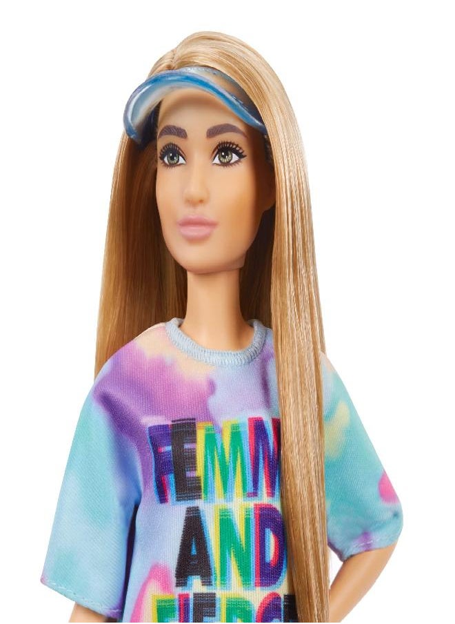 Barbie - Barbie Fashionistas Doll, Petite, with Light Brown Hair Wearing Tie-Dye T-Shirt Dress, White Shoes & Visor, Toy for Kids 3 to 8 Years Old - Image 1