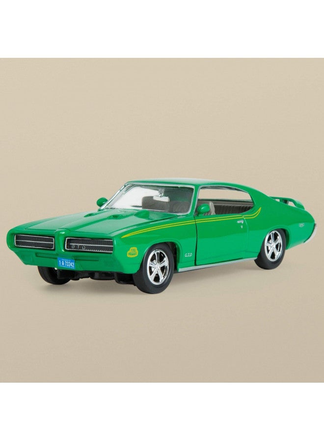 Motormax 124 1969 Pontiac GTO Judge Vehicle - Image 5