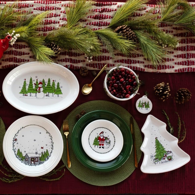 Fiesta 105 Round Dinner Plate  Christmas Whimsy White - Image 4