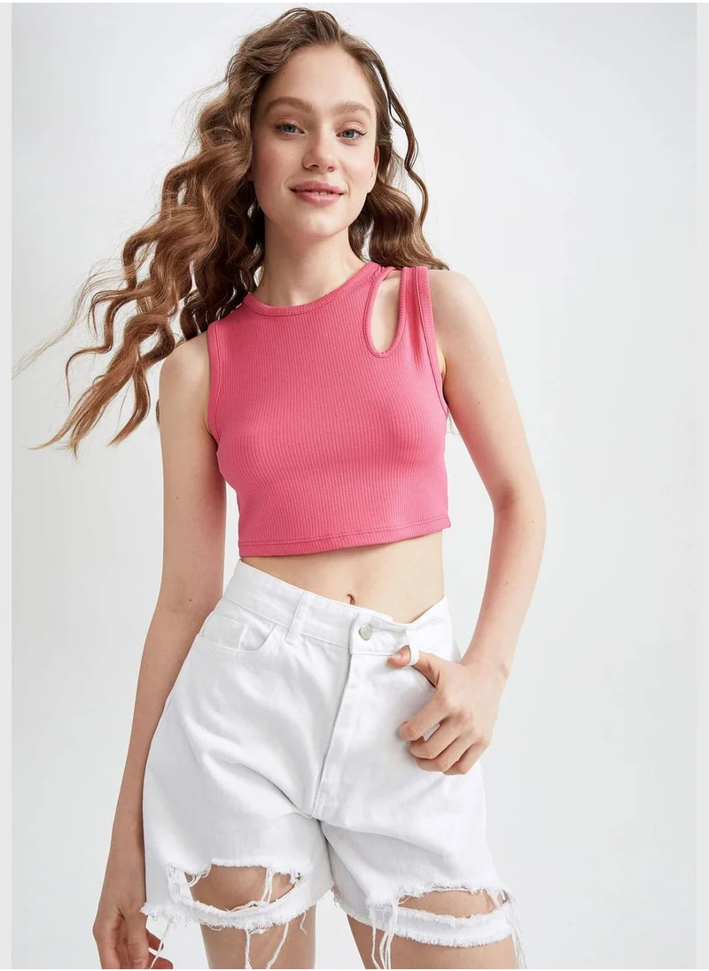 DeFacto Fitted One Side Cut Out Crop Top