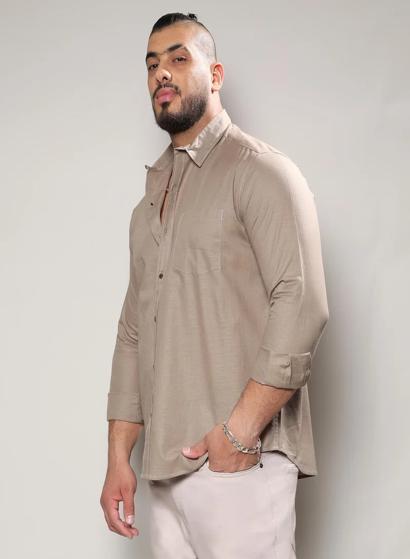 انستافاب بلس قميص رجالي كلاسيكي باللون البني الداكن بأزرار