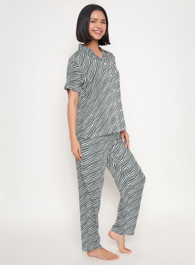 Clovia Zebra Print Button Down Shirt and Pyjama Set - Image 5