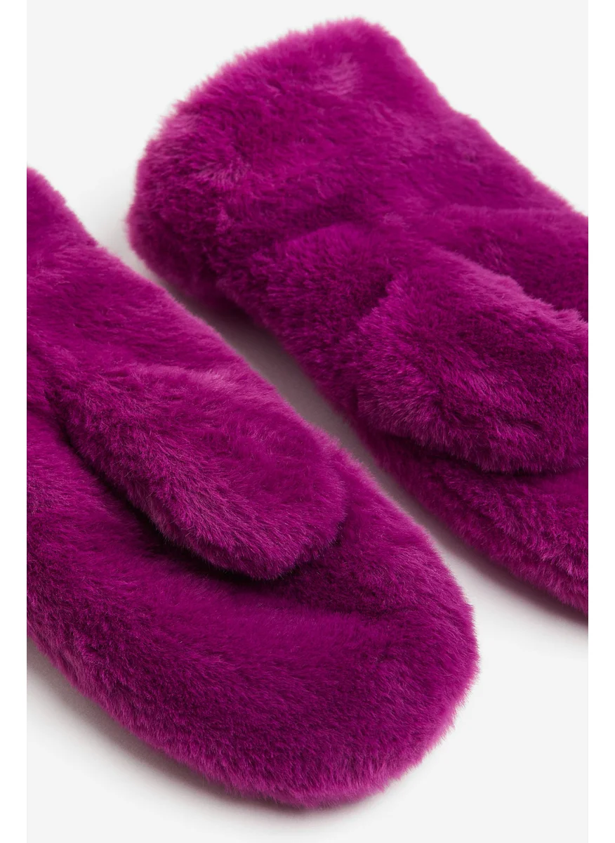 H&M Fleece-Lined Fluffy Mittens