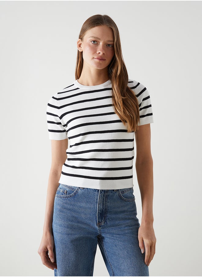 LC WAIKIKI Crew Neck Striped Women's Knitwear Sweater  - Image 1