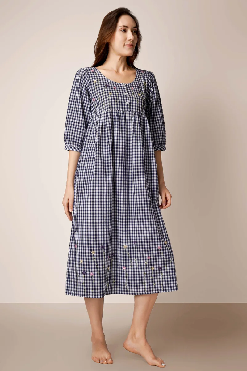 After Dark Daisy, Embroidered 3/4th Sleeve Nightdress