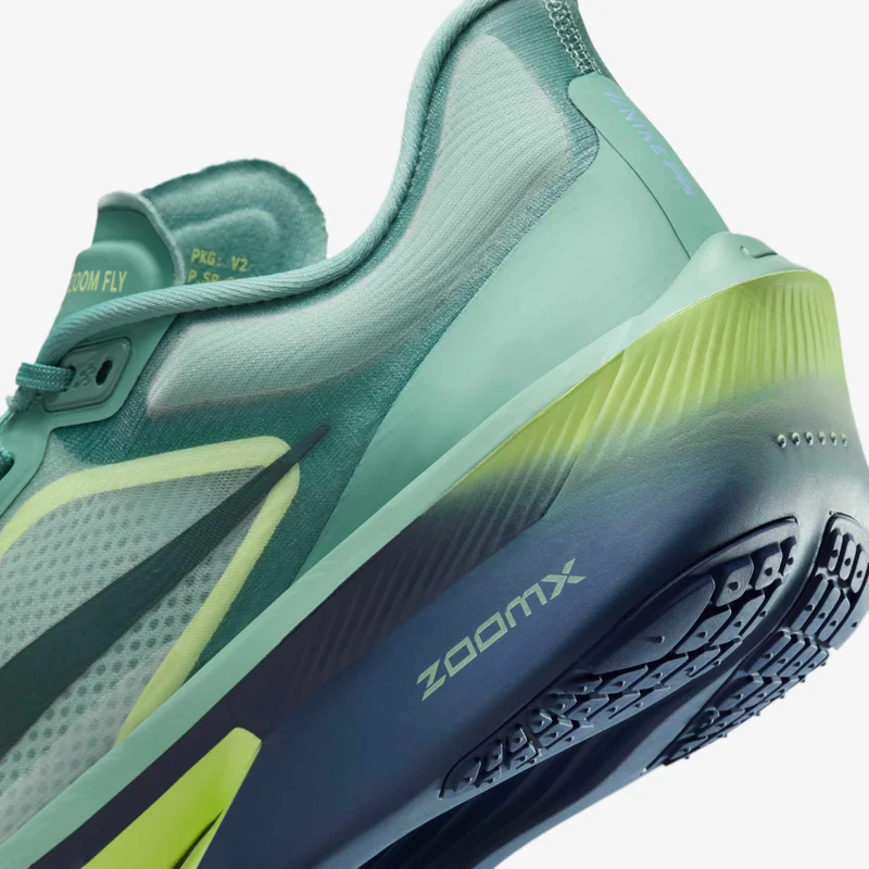 Nike Men's Zoom Fly 6 Road Running Shoes