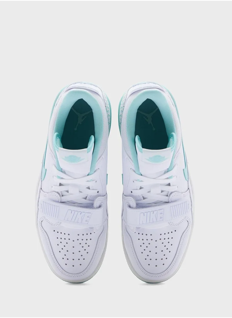 Jordan WMNS AIR JORDAN LEGACY 312 LOW