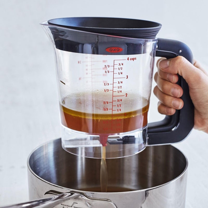 OXO Good Grips Good Gravy 4-Cup Fat Separator - Image 4
