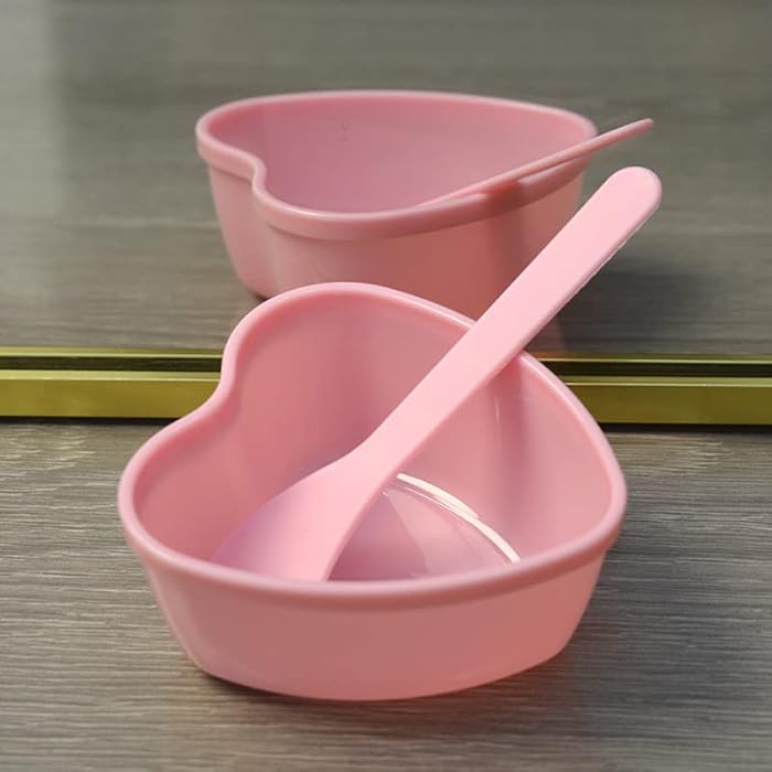 lasenersm 5 Sets Plastic Heart Shaped Facial Mask Mixing Bowl with Stirring Spatula Facemask Bowl Mud Mask Mixing Bowl DIY Skin Care Mixing Tool Kit for Lady Women Home Beauty Salon Use, Pink - Image 2