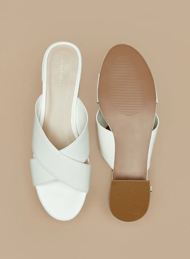 فلورا بيلا من شو إكسبرس Women's Cross Strap Slip-On Sandals with Block Heels
