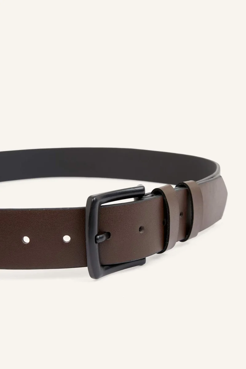 ديفاكتو Man Rectangle Clasp Faux Leather