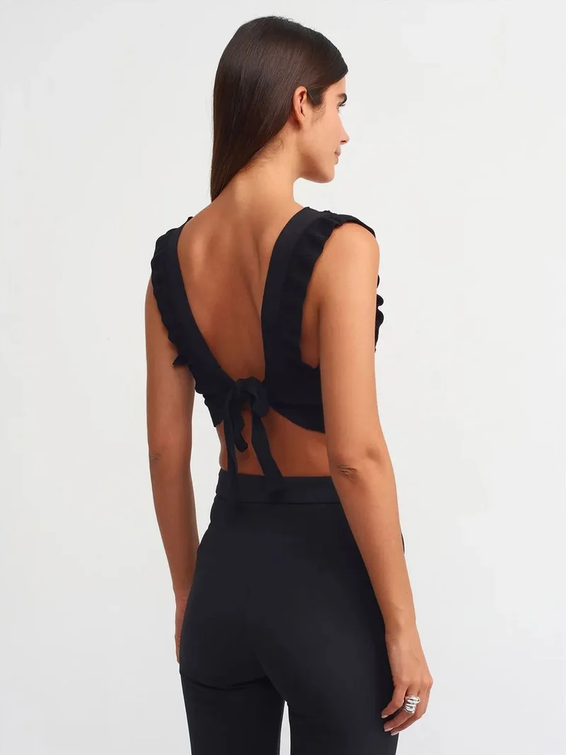 ديلفين Dilvin Fitted Sleeveless Crop Blouse With Tie Front
