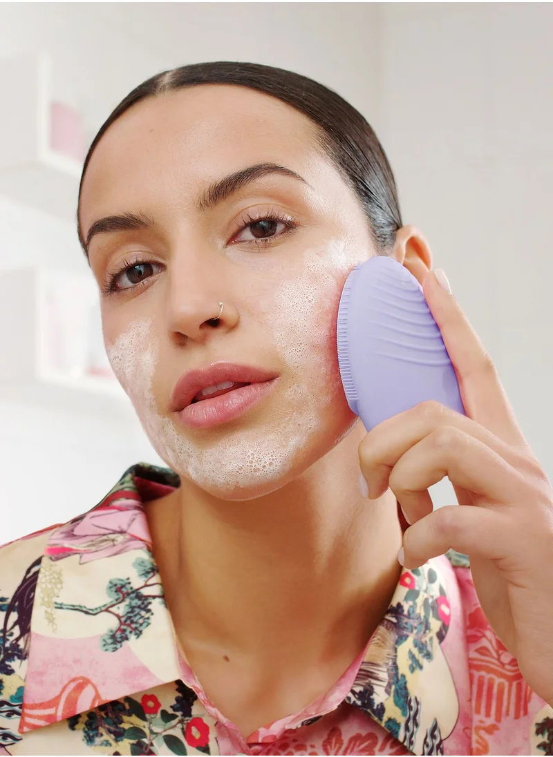 FOREO LUNA 3 Facial Cleansing Brush For Sensitive Skin