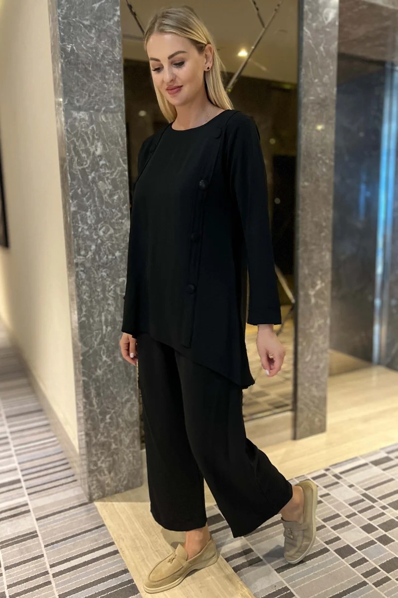 مويستريت طقم بلوزة بياقة دائرية وأزرار وبنطلون