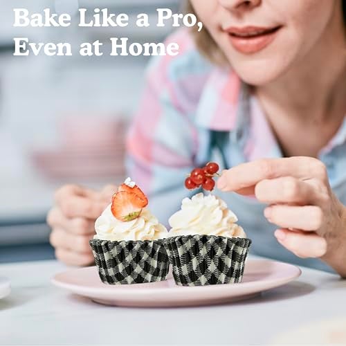Regency Wraps Greaseproof Professional Grade Baking Cups, Pack of 40, Standard Liners, Black Gingham, for Cupcakes, Muffins, Candy, Non Stick - Image 3