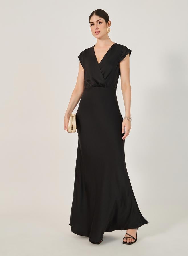 Styli Styli Plain Sleeveless A-Line Maxi Dress  - Image 1