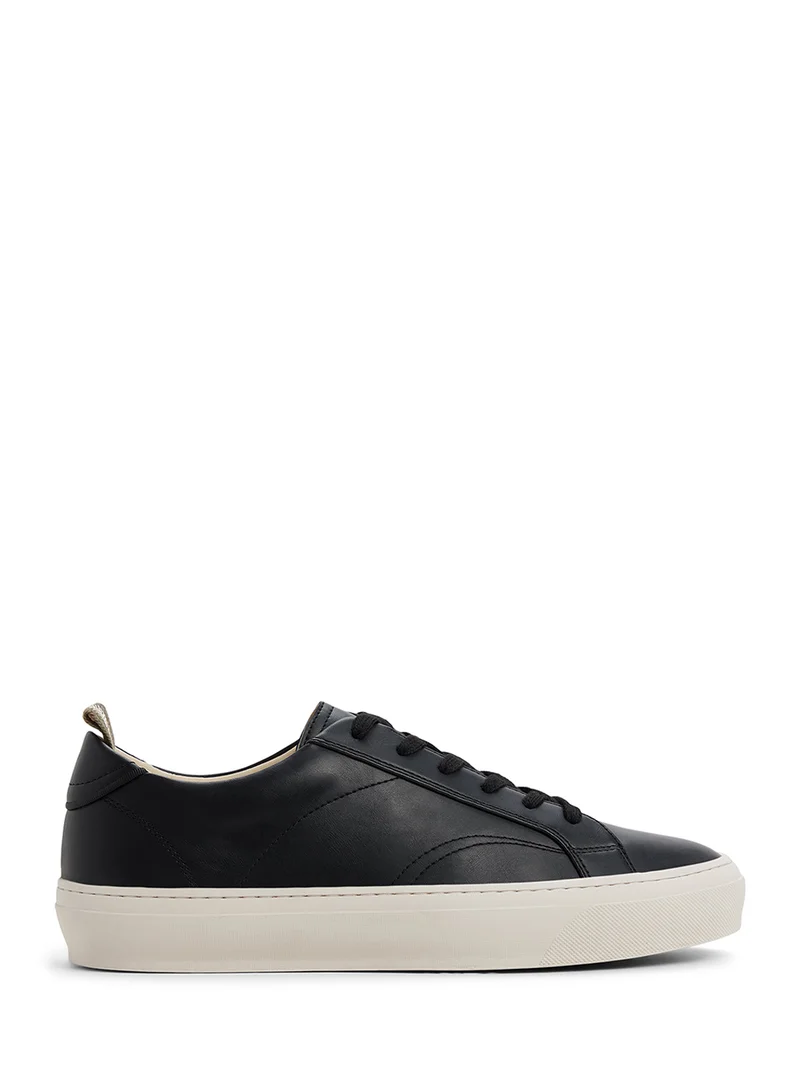 كول ات سبرنج Taser Low Top Sneakers