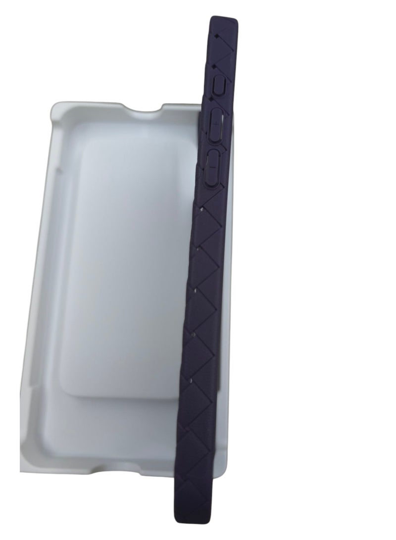 جراب لهاتف 16بلس مقاس 6.7 بوصة، مصنوع من نسيج كامل، ملمس الجلد، أداة مبتكرة تجمع بين الحماية القصوى والتصميم الأنيق، باستخدام مواد عالية الجودة وتقنيات متقدمة، اللون: (بنفسجي) - Image 4