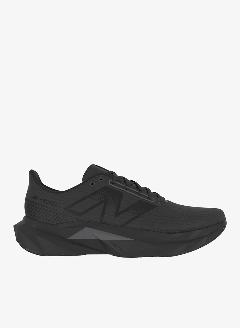 New Balance FuelCell Propel