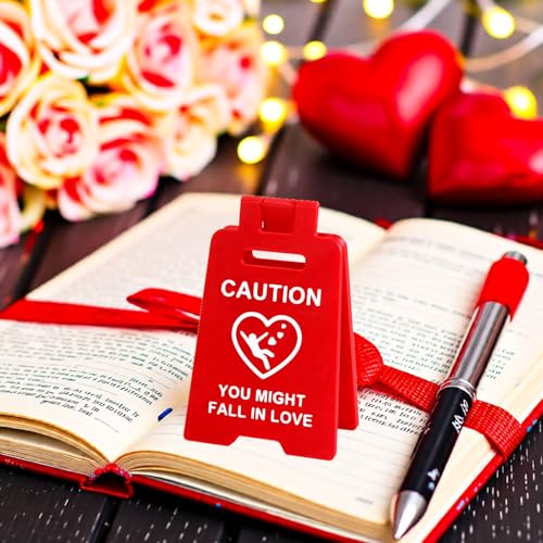 MAKIOTEKO 3D Mini Sign Valentine's Decoration Anniversary Present, Romantic Red A Little Sign To Say I Love You Sign Plaque Perfect Gifts for Her Wife Girlfriend Valentines Anniversary Wedding - Image 3