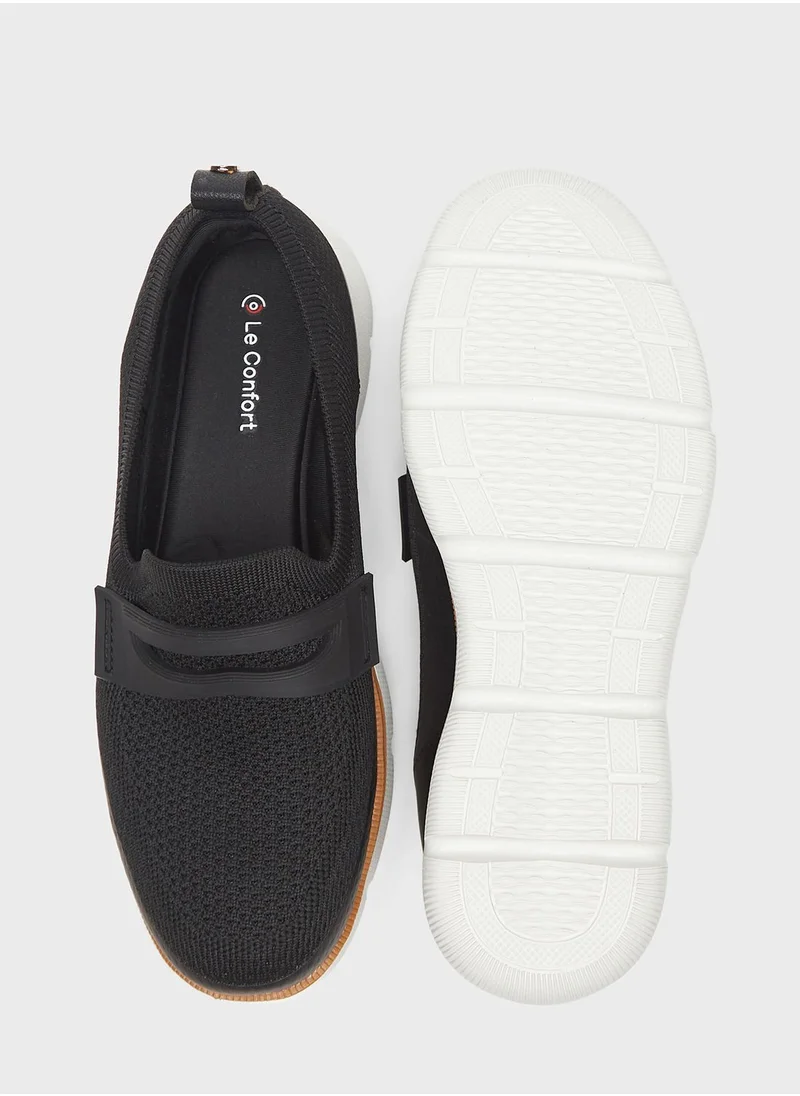 Le Confort Casual Low Top Sneakers