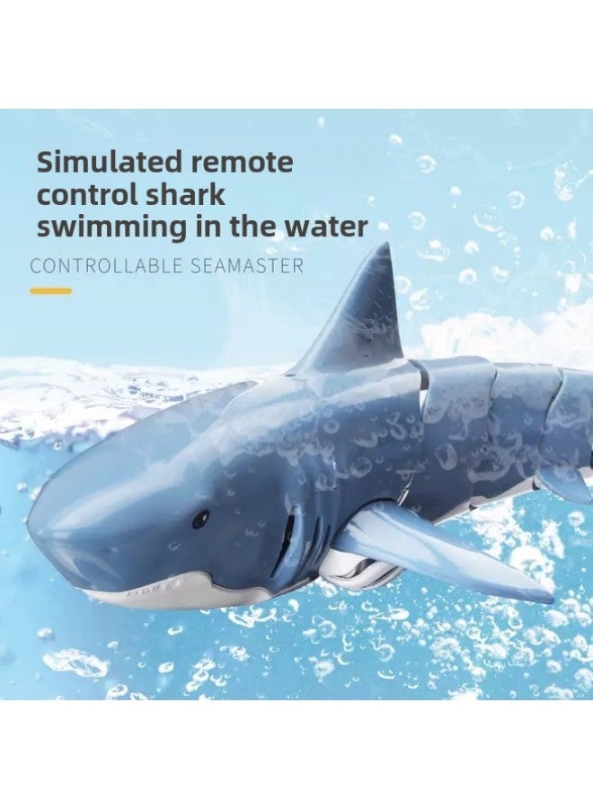جهاز التحكم عن بعد الكهربائي لرش الماء على شكل قرش، يمكن إطلاق الحوت الخفيف 24 جيجا، قارب تحكم عن بعد للأطفال، حقيبة فتاة معدنية - اللون: قرش أزرق مقلد (قوي للغاية) - المواصفات: تكوين ثلاث بطاريات - Image 4