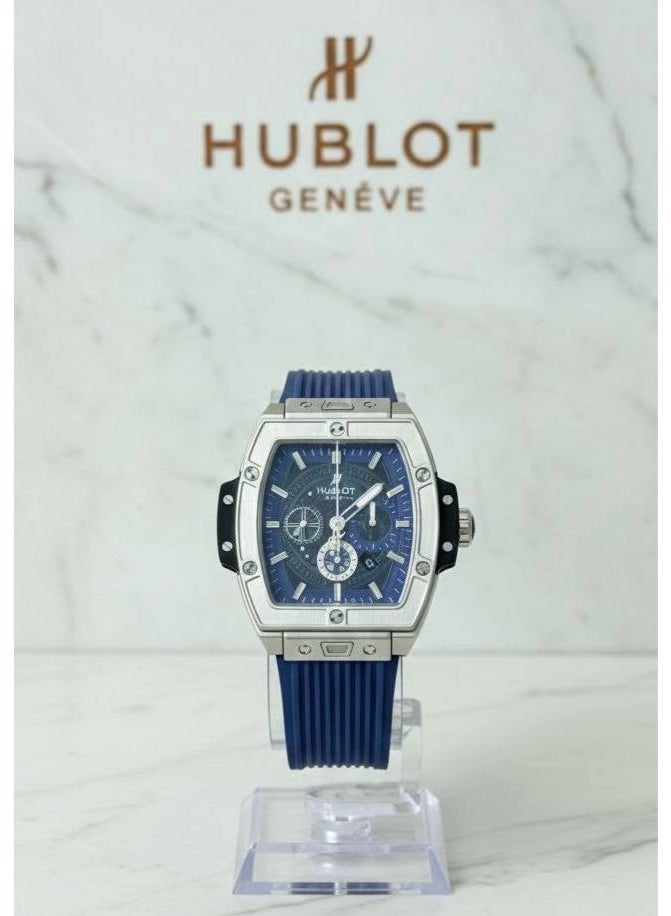 هوبلوت ساعة هوبلو للرجال بتصميم مربع كرونوجراف – ميناء أزرق مع سوار مطاطي أزرق
