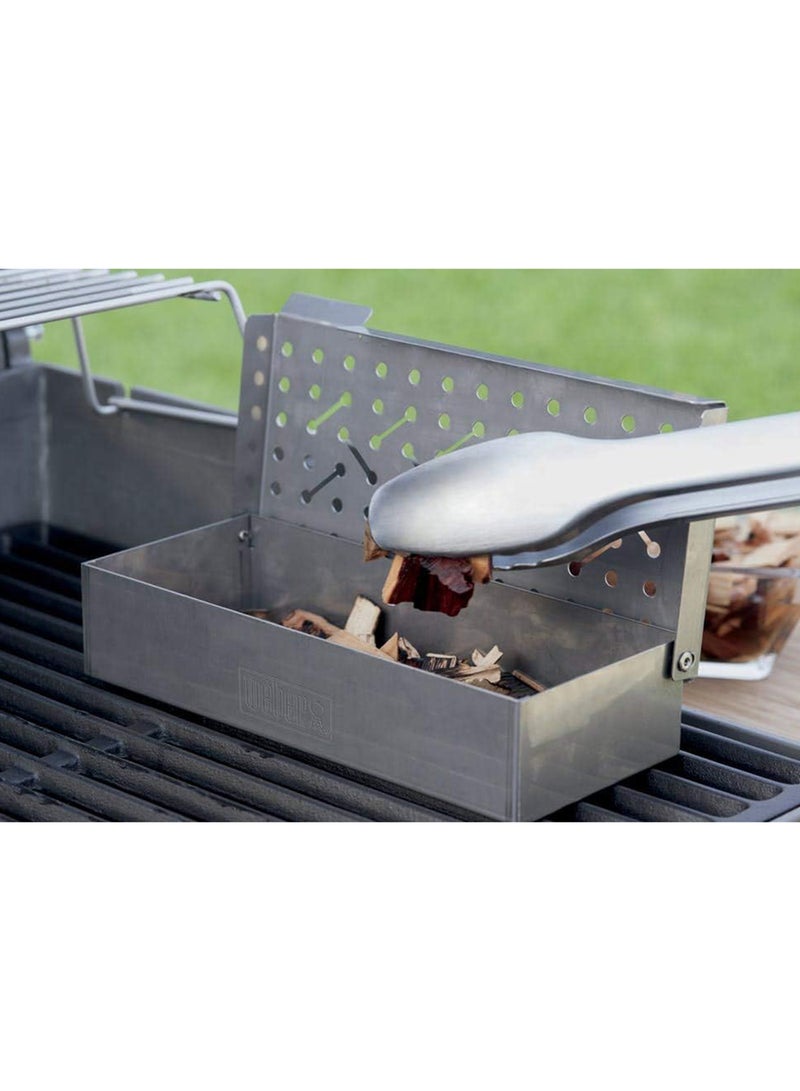 Weber Smoking Chips (700g Pack) - Hickory wood, for beef, pork, game & poultry, strong/intense, slightly sweet aroma, made from 100% natural wood (17624) - Image 3